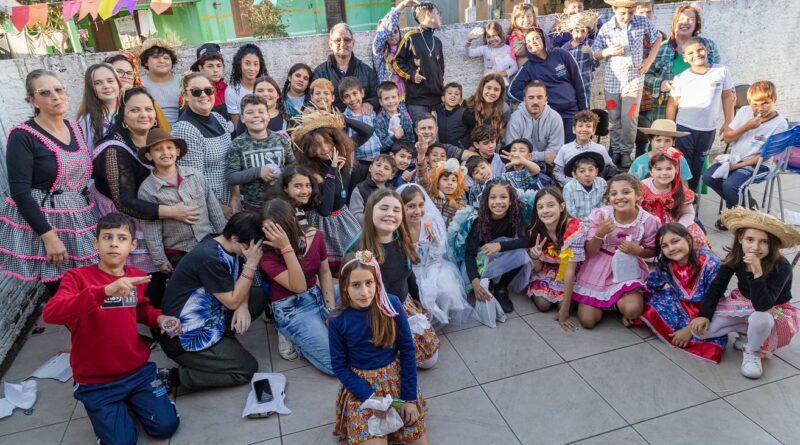 Serviço de Convivência de Passo de Torres realiza Festa Junina