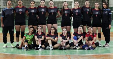 Vôlei feminino de Passo de Torres na Taça Paraná