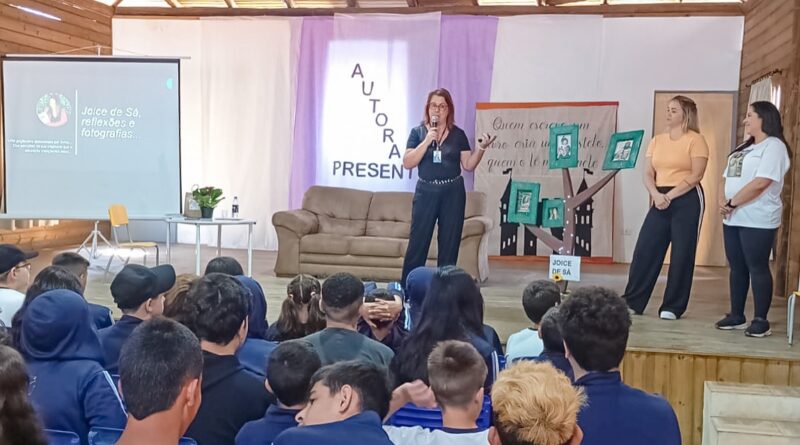 Secretaria de Educação e Cultura promove evento literário